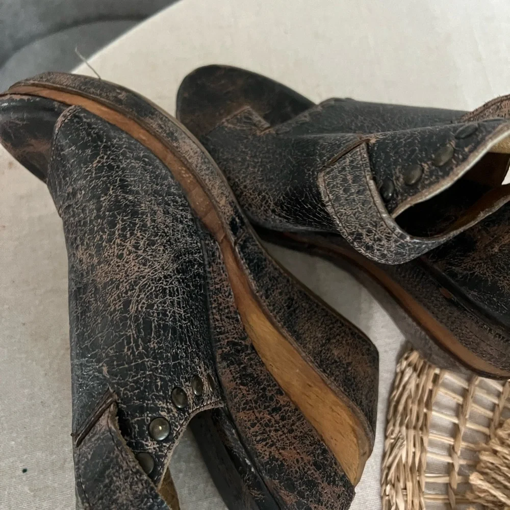 Bed Stu Joanne Distressed Leather Platform Studded Wood Wedge Sandals 9.5 - Picture 2 of 11